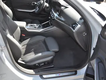 BMW 320 d Touring xDrive M Sport STANDH-PANO-CARBON