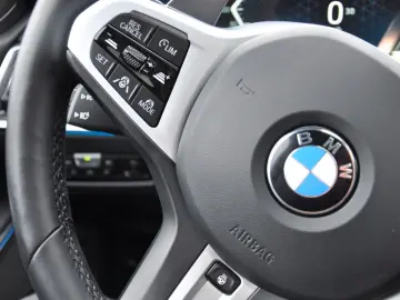 BMW 320 d Touring xDrive M Sport STANDH-PANO-CARBON
