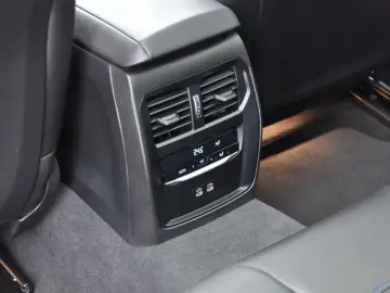 BMW 320 d Touring xDrive M Sport STANDH-PANO-CARBON