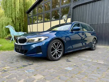 BMW 320 xDrive H&K AHK M-Fahrw. H-UP el. Sports. ACC
