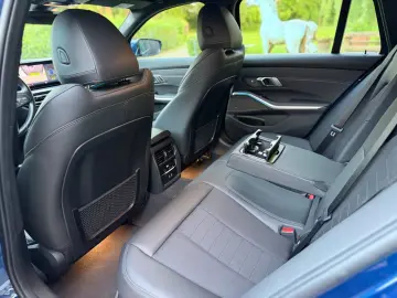 BMW 320 xDrive H&K AHK M-Fahrw. H-UP el. Sports. ACC