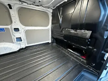 FORD Transit Custom E 320 L1 Trend RWD LED DAB PPS RF
