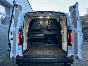 FORD Transit Custom E 320 L1 Trend RWD LED DAB PPS RF