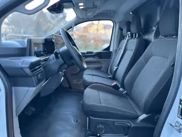 FORD Transit Custom E 320 L1 Trend RWD LED DAB PPS RF