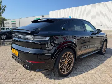 PORSCHE Cayenne Coupe 3.0 E-Hybrid