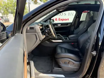 PORSCHE Cayenne Coupe 3.0 E-Hybrid