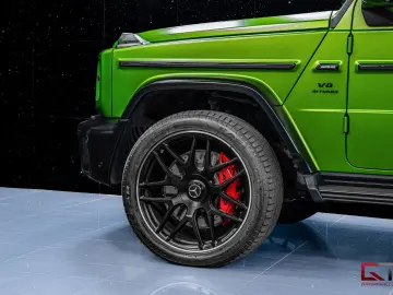 MERCEDES-BENZ G 63 AMG Carbon Exterior A22 Green Hel…