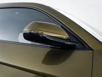 LAMBORGHINI Urus SE   Black painted roof   Verde Gea Lucido