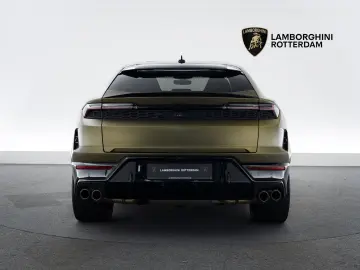 LAMBORGHINI Urus SE I Black painted roof   Xpel Stealth   Ak