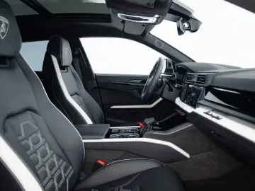 LAMBORGHINI Urus SE I Black painted roof   Xpel Stealth   Ak