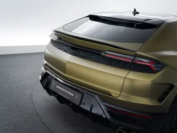 LAMBORGHINI Urus SE I Black painted roof   Xpel Stealth   Ak