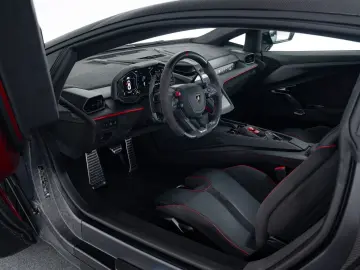 LAMBORGHINI Revuelto Full carbon int. & ext. I Carbon roof I
