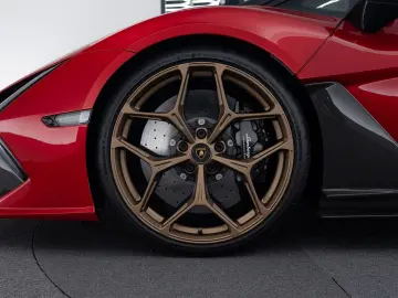 LAMBORGHINI Revuelto Full carbon int. & ext. I Carbon roof I