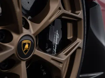 LAMBORGHINI Revuelto Full carbon int. & ext. I Carbon roof I