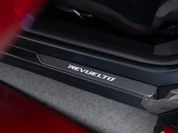 LAMBORGHINI Revuelto Full carbon int. & ext. I Carbon roof I