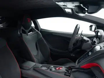 LAMBORGHINI Revuelto Full carbon int. & ext. I Carbon roof I