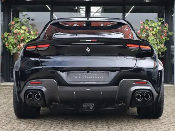 FERRARI Purosangue 6.5 V12   NOVITEC  Carbon in ext.  Li
