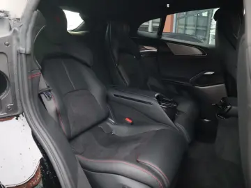 FERRARI Purosangue 6.5 V12   NOVITEC  Carbon in ext.  Li