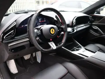 FERRARI Purosangue 6.5 V12   NOVITEC  Carbon in ext.  Li