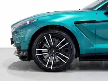 ASTON MARTIN DBX 707 -Podium Green-