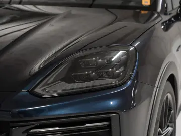 PORSCHE Cayenne Turbo E-Hybrid Coupe mit GT-Paket HeadUp