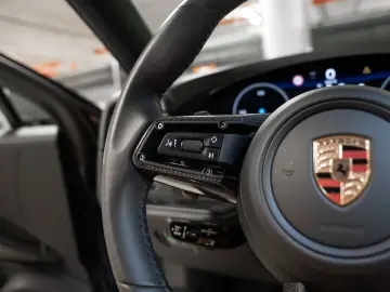 PORSCHE Cayenne Turbo E-Hybrid Coupe mit GT-Paket HeadUp
