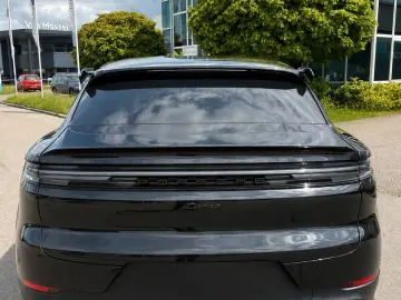PORSCHE Cayenne Coupe Turbo E-Hybrid mit GT-Paket