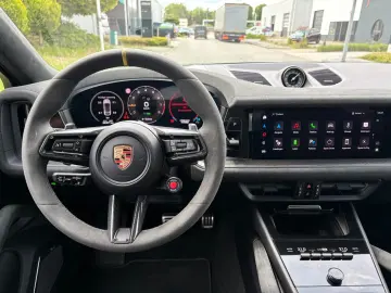 PORSCHE Cayenne Coupe Turbo E-Hybrid mit GT-Paket