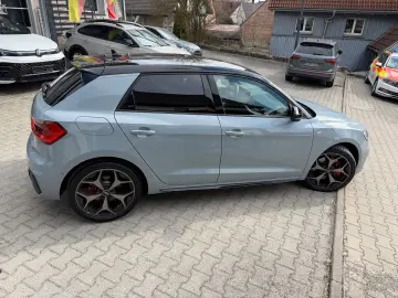 AUDI A1 Sportback 40 TFSI S line  S line 2x  VOLL!!