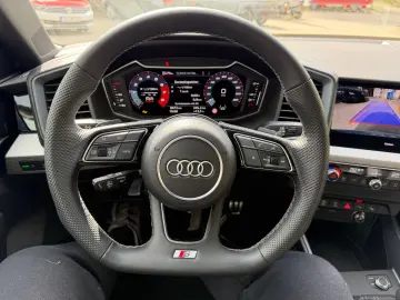 AUDI A1 Sportback 40 TFSI S line  S line 2x  VOLL!!