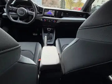AUDI A1 Sportback 40 TFSI S line  S line 2x  VOLL!!