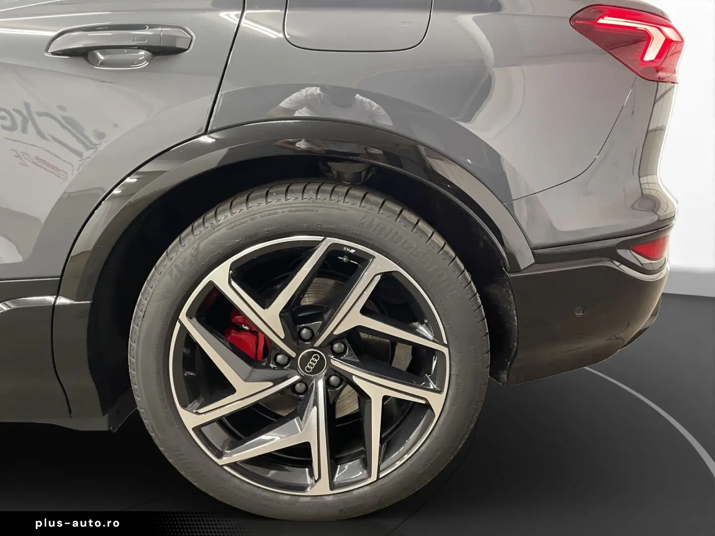 AUDI Q6 e-tron qu. edition one S-line AHK Matrix LM 2