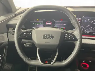 AUDI Q6 e-tron qu. edition one S-line AHK Matrix LM 2
