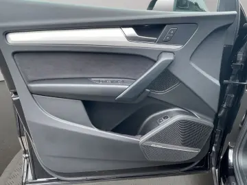 AUDI Q5 40 TDI qu. Sline Matrix B&O Pano HuD AHK 360