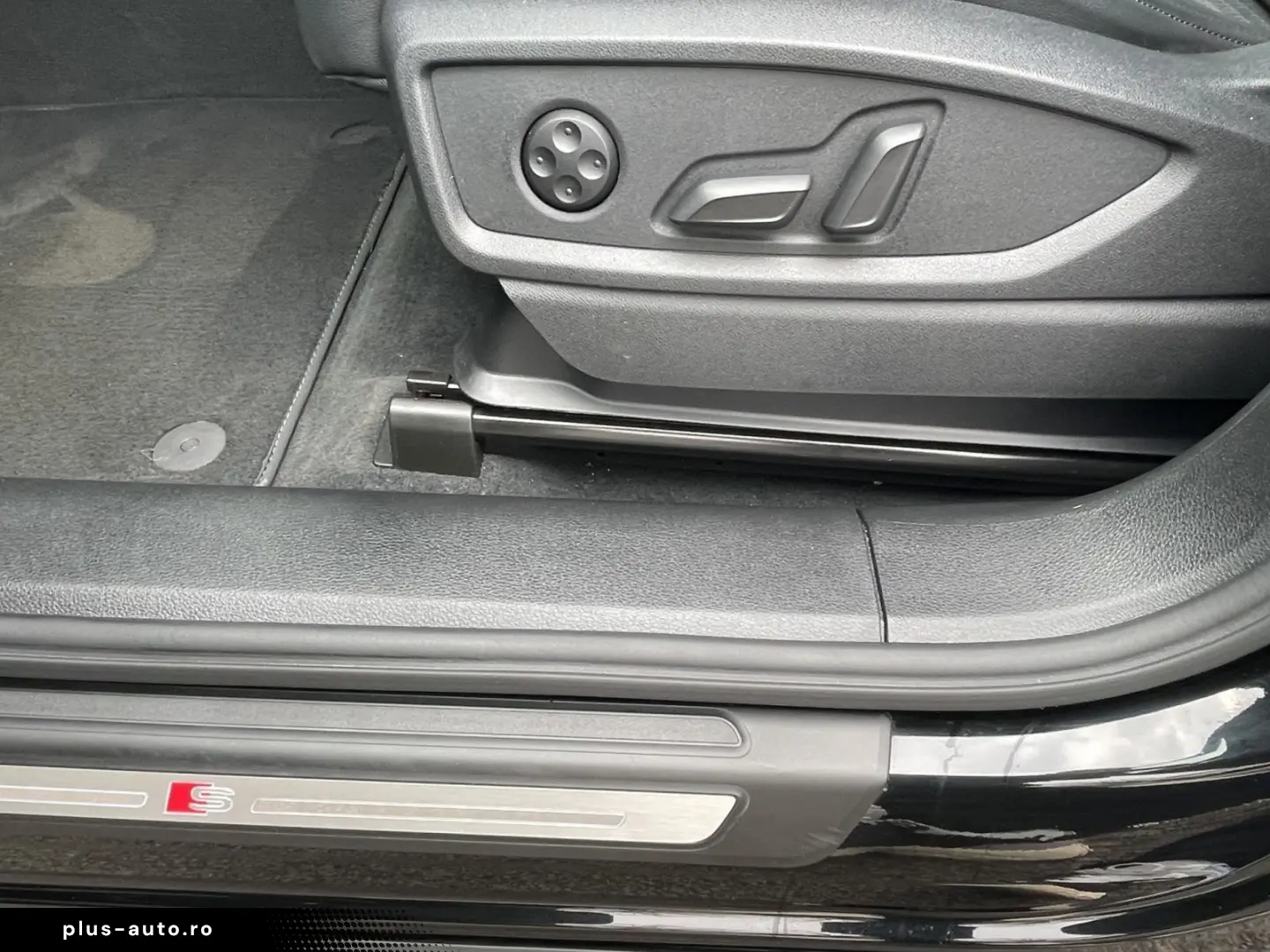 AUDI Q5 40 TDI qu. Sline Matrix B&O Pano HuD AHK 360
