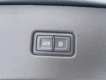 AUDI Q5 SB 40 TDI qu. S line Matrix B&O Pano Kamera