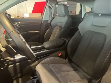AUDI Q8 e-tron Sportback 50 qu advanced AIR KAMERA