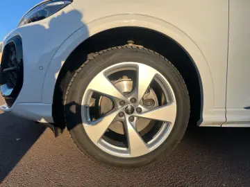 AUDI Q5 SUV TFSI qu 2x S line MATRIX BEIFAHRERDISPLAY