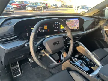 AUDI Q5 SUV TFSI qu 2x S line MATRIX BEIFAHRERDISPLAY