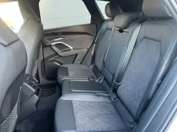 AUDI Q5 SUV TFSI qu 2x S line MATRIX BEIFAHRERDISPLAY