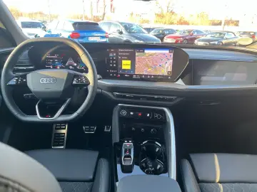 AUDI Q5 SUV TFSI qu 2x S line MATRIX BEIFAHRERDISPLAY