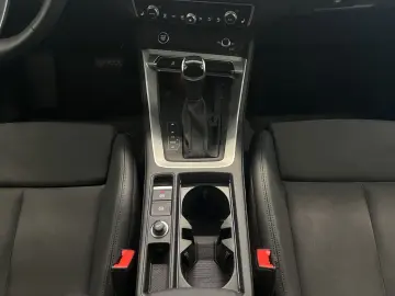AUDI Q3 40 TFSI qu. S line AHK 20 SONOS ACC NAVI