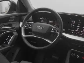 AUDI Q5 TFSI quattro S line  NAV AHK 360 MATRIX LANE