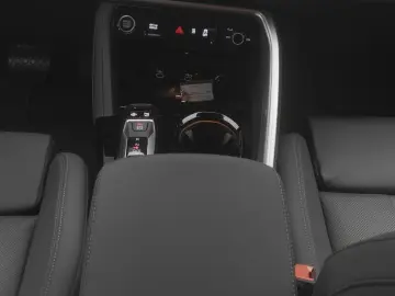 AUDI Q5 TFSI quattro S line  NAV AHK 360 MATRIX LANE