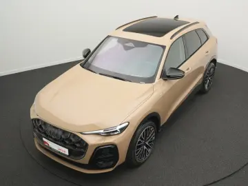 AUDI Q5 TFSI quattro S line  NAV AHK 360 MATRIX LANE