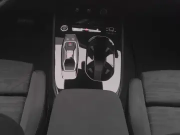 AUDI A5 Limousine e-hybrid quattro  AHK-Vor. S-Line