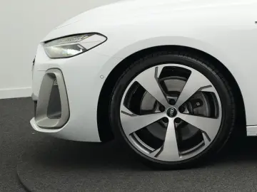 AUDI A5 Limousine e-hybrid quattro  AHK-Vor. S-Line