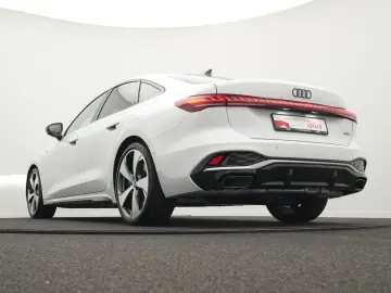 AUDI A5 Limousine e-hybrid quattro  AHK-Vor. S-Line