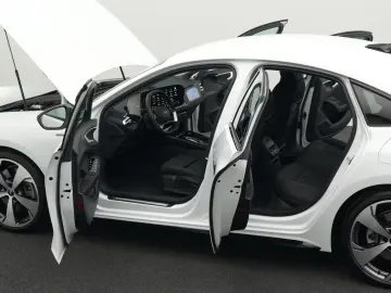 AUDI A5 Limousine e-hybrid quattro  AHK-Vor. S-Line