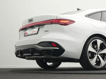 AUDI A5 Limousine e-hybrid quattro  AHK-Vor. S-Line